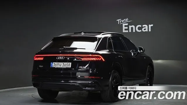 Audi Q8 2021