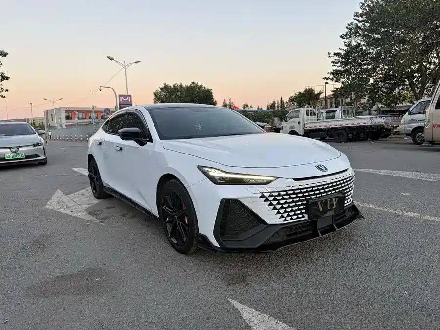 Changan UNI-V 2023