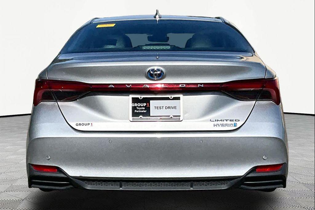 Toyota Avalon 2021