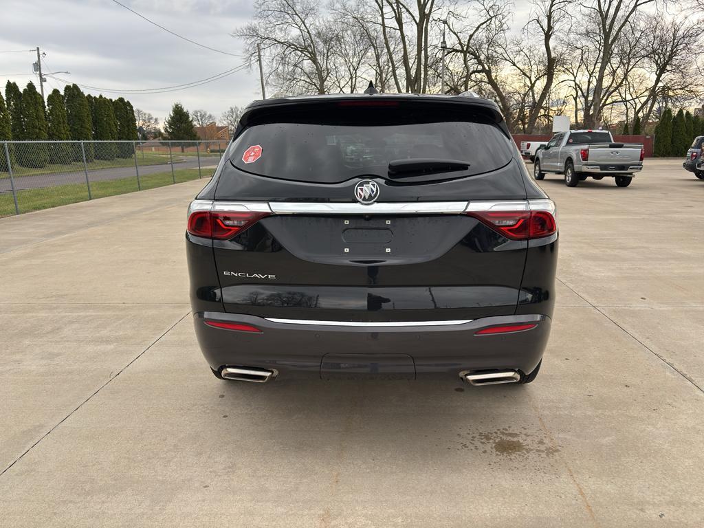 Buick Enclave 2023