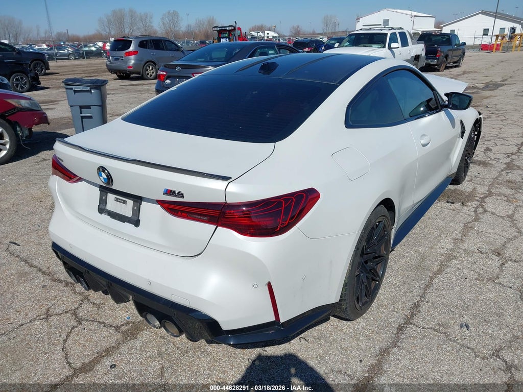 BMW M4 2025
