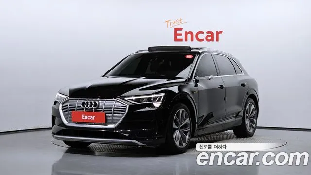 Audi e-tron 2022