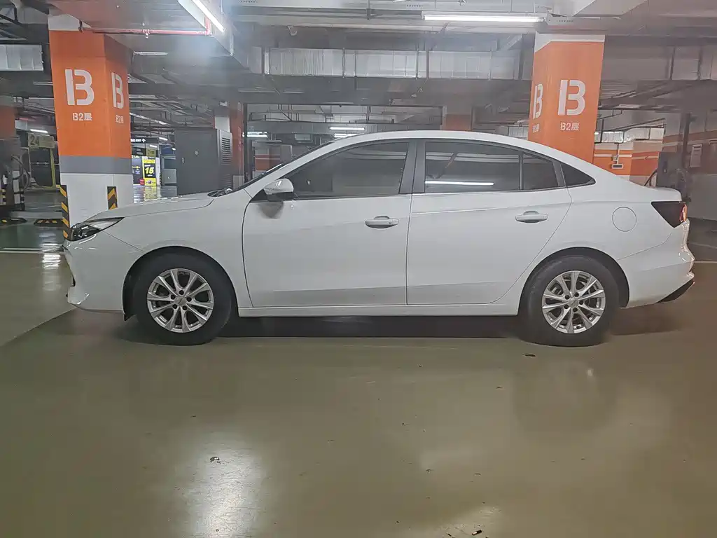 Roewe i5 2024