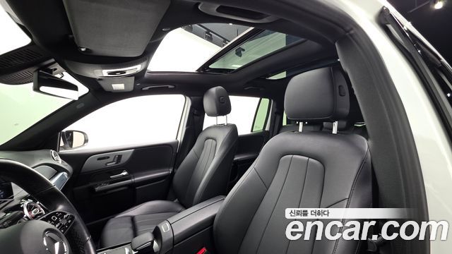 Mercedes-Benz GLB 2021