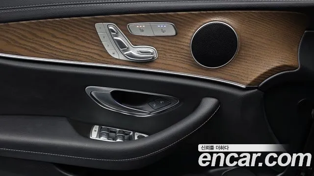 Mercedes-Benz E-Класс 2021