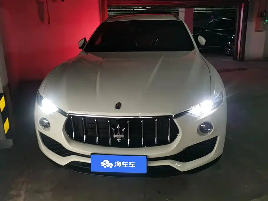 Maserati Levante 2021