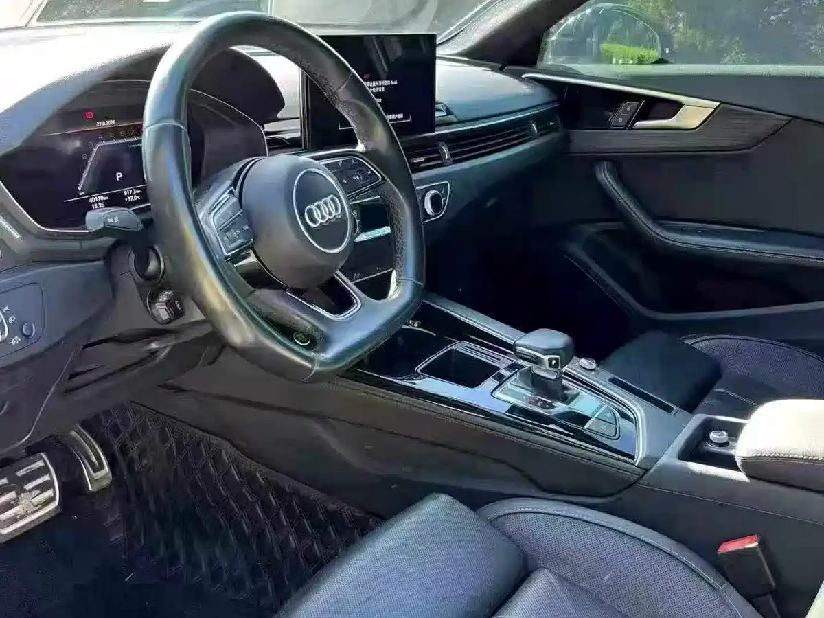 Audi A4 2023