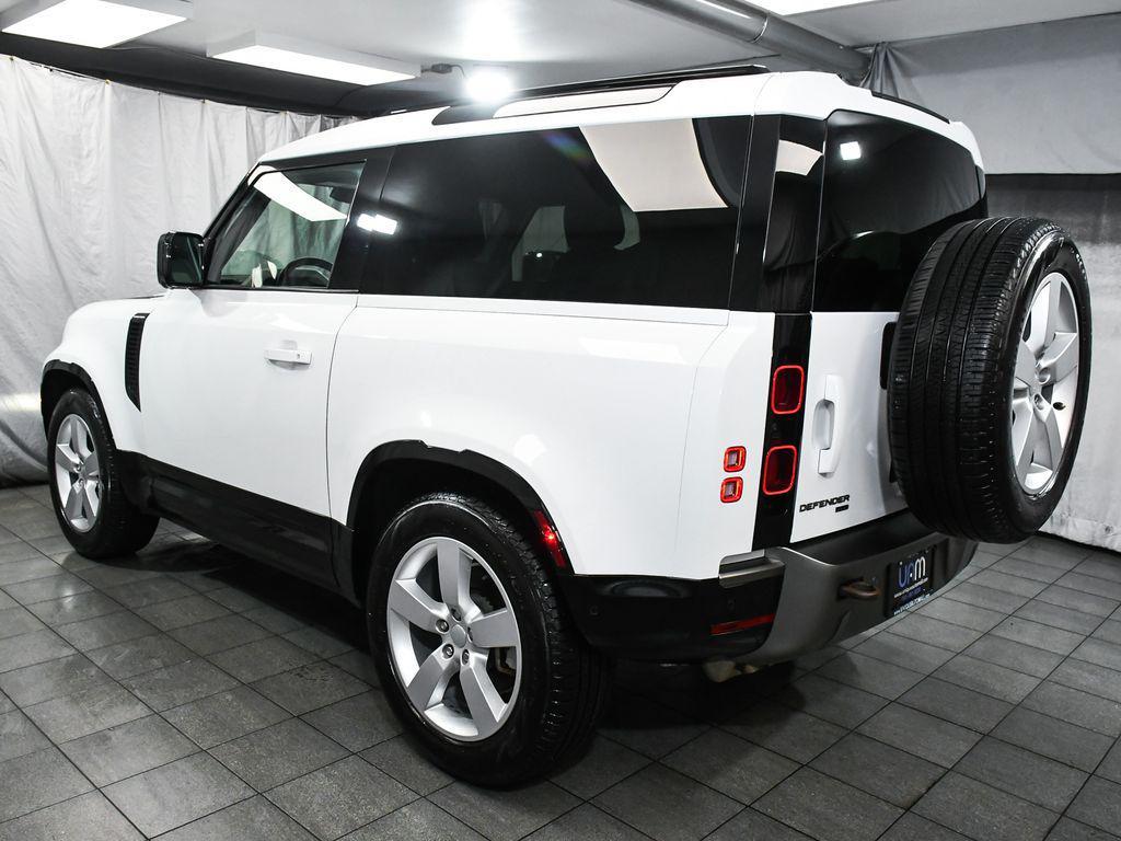 Land Rover Defender 2022