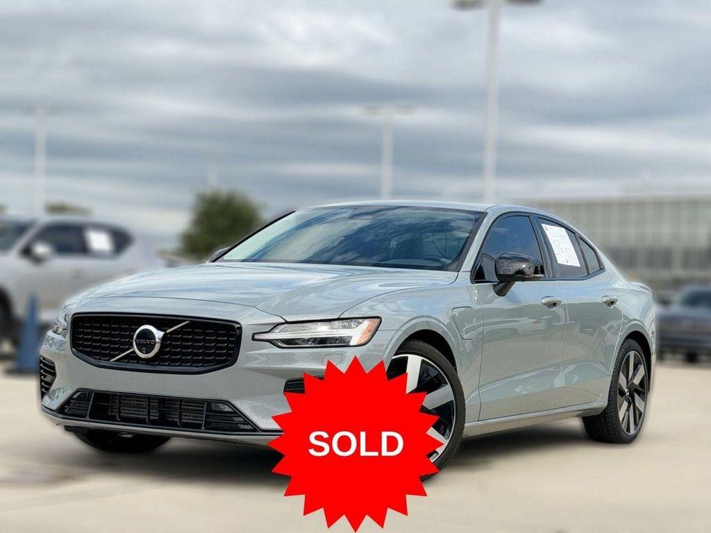 Volvo S60 2025