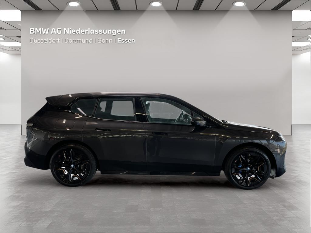 BMW iX 2023