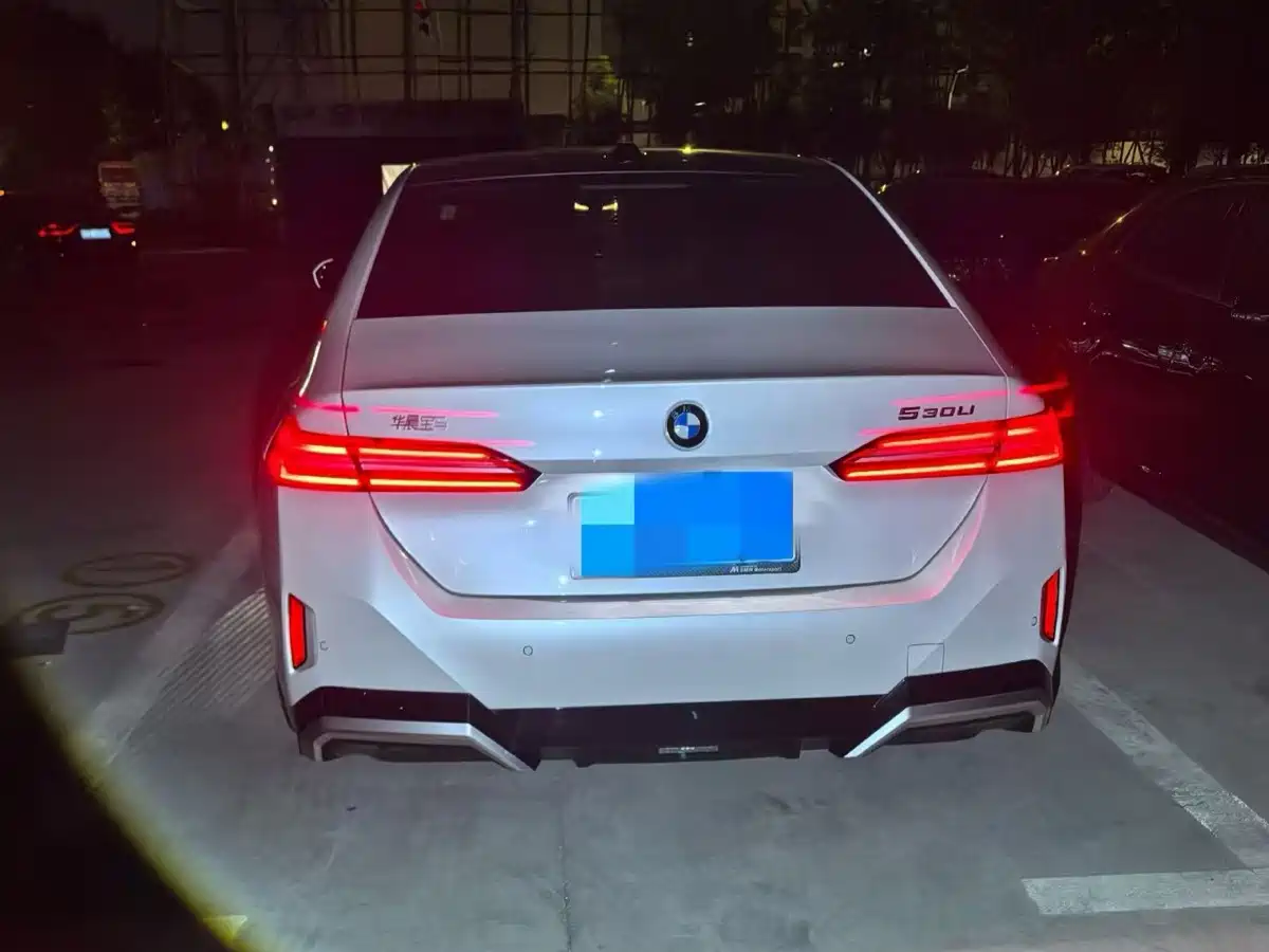 BMW 5 серии 2024