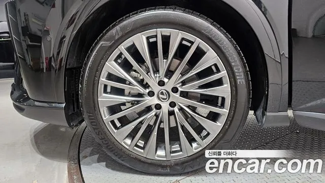 Lexus RX 2024