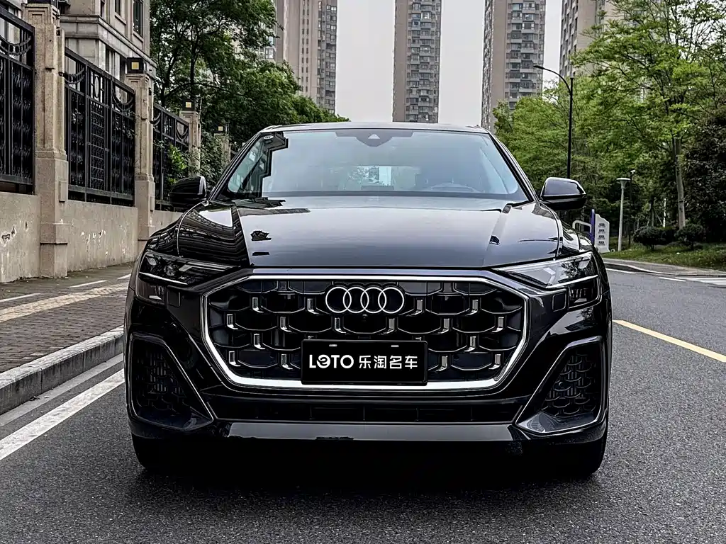 Audi Q8 2025