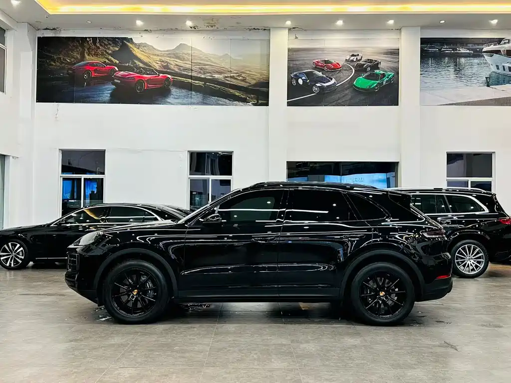 Porsche Cayenne 2024
