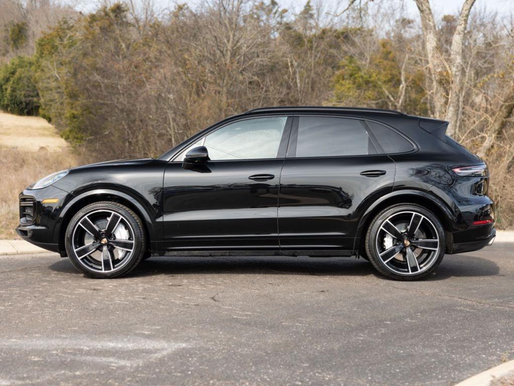 Porsche Cayenne 2023