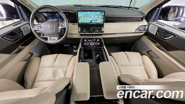 Lincoln Navigator 2022