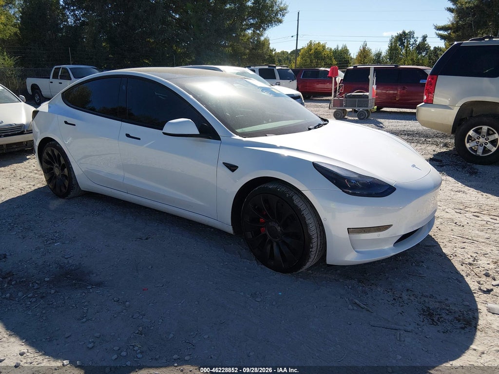 Tesla Model 3 2022
