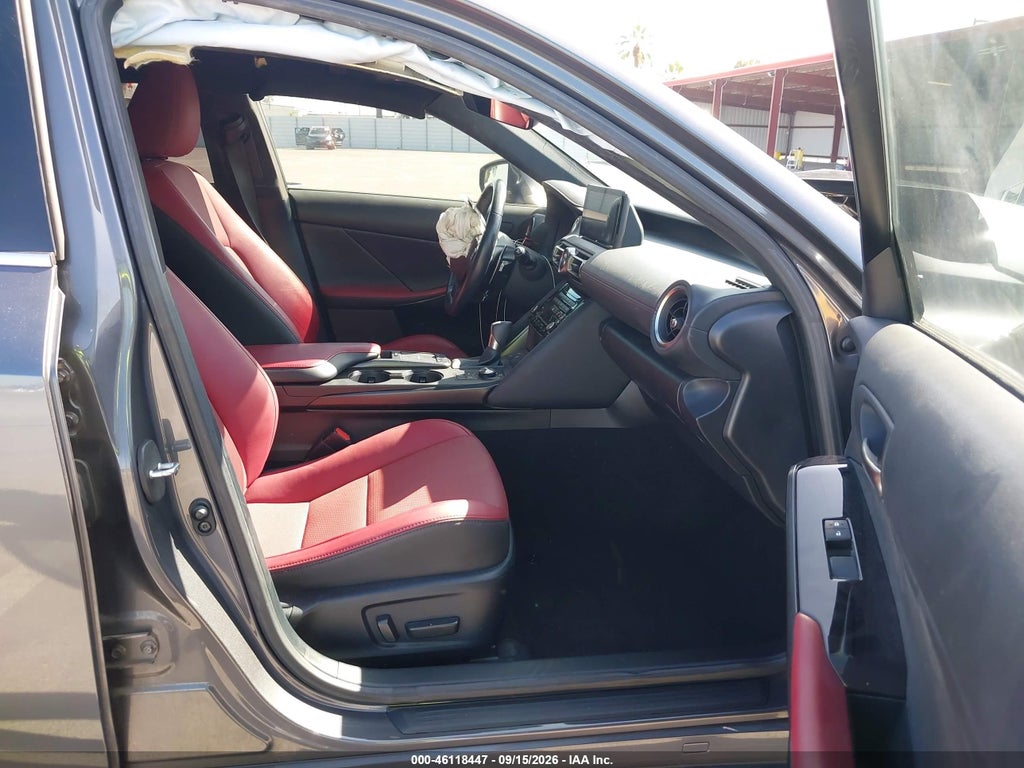 Lexus IS 300 2021