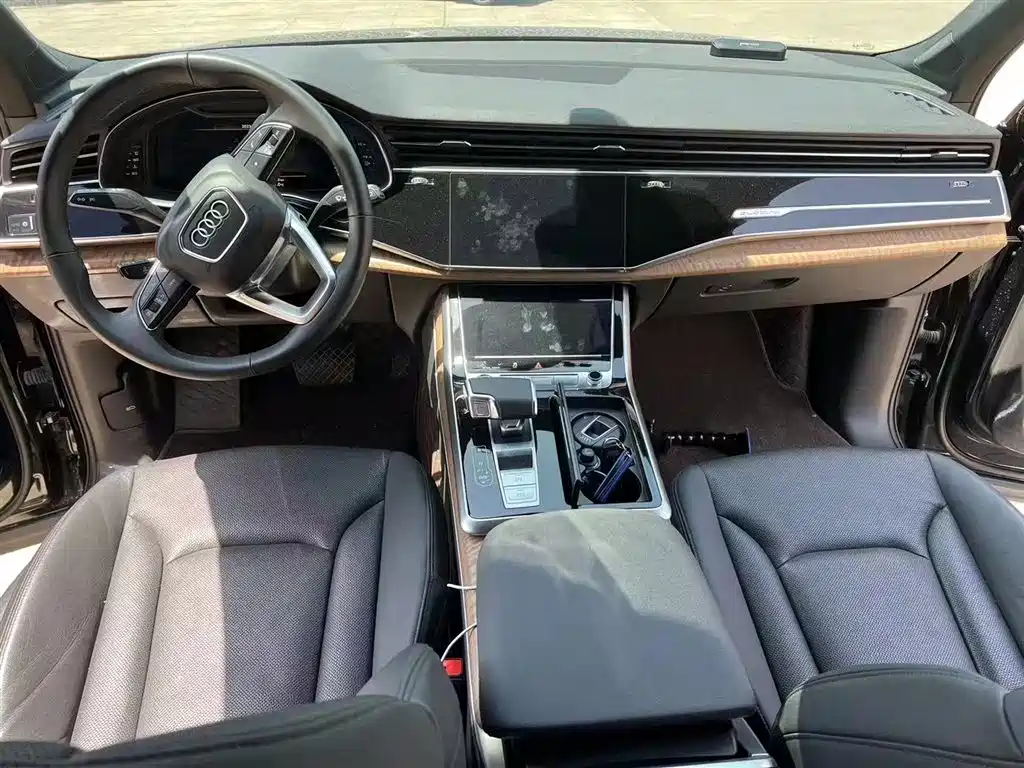 Audi Q7 2021