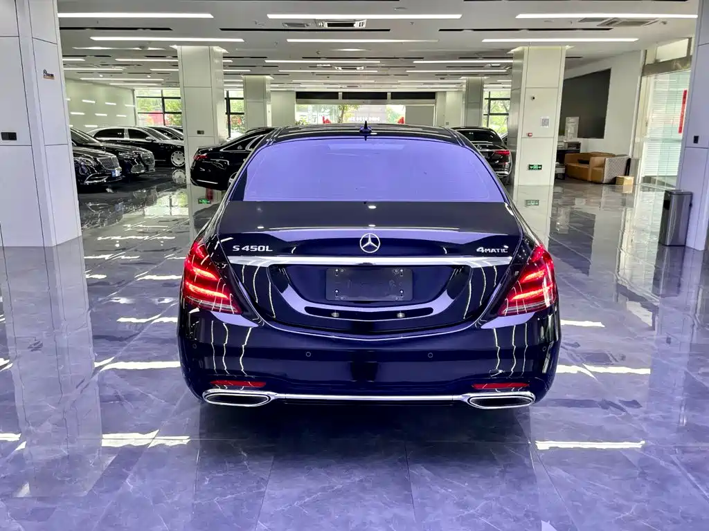 Mercedes-Benz S-Класс 2021