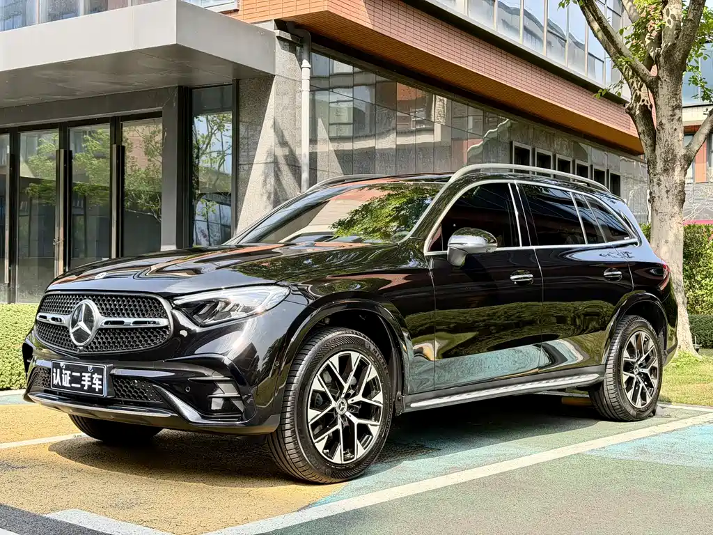 Mercedes-Benz GLC 2023