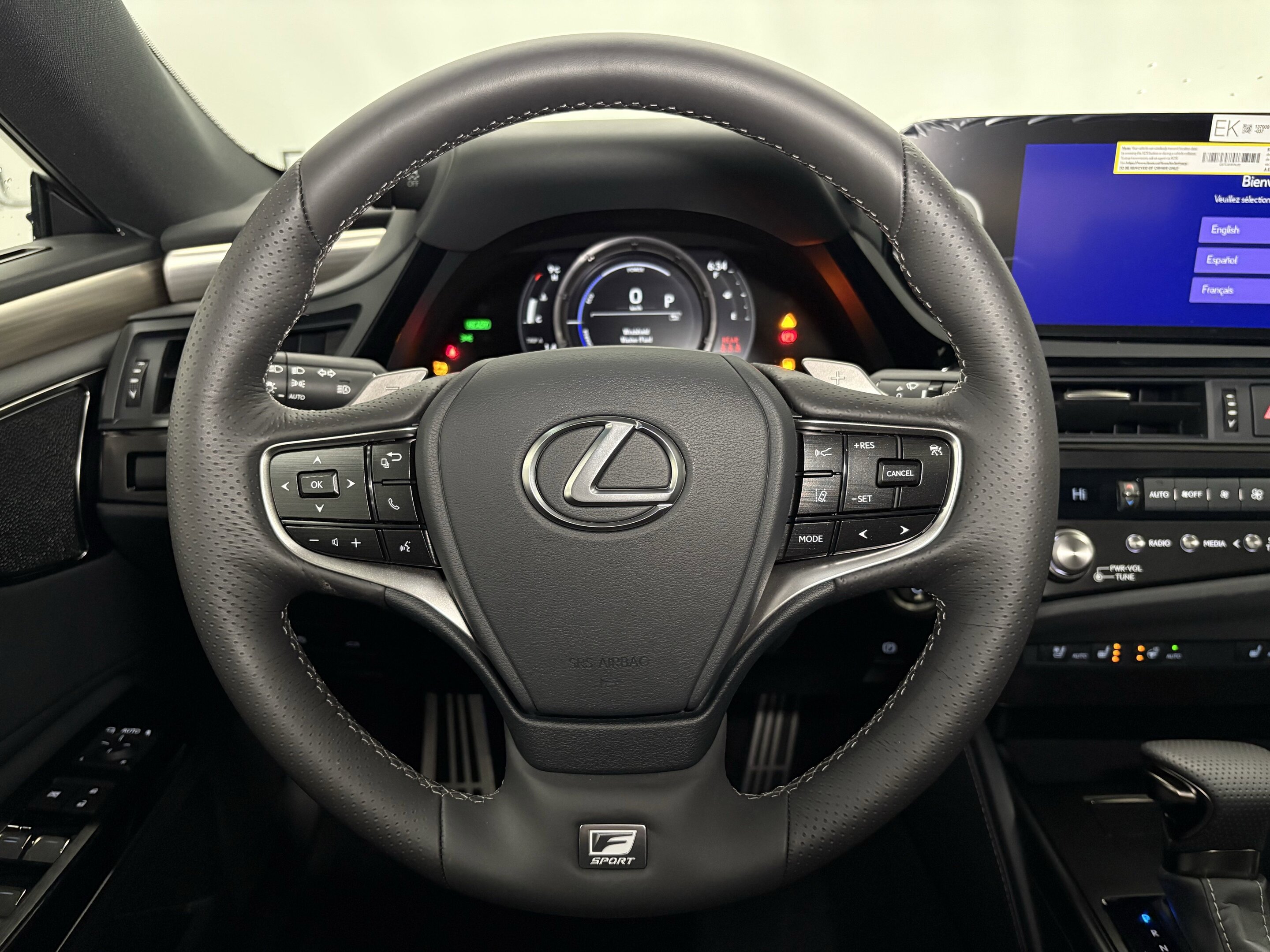 Lexus ES 2025