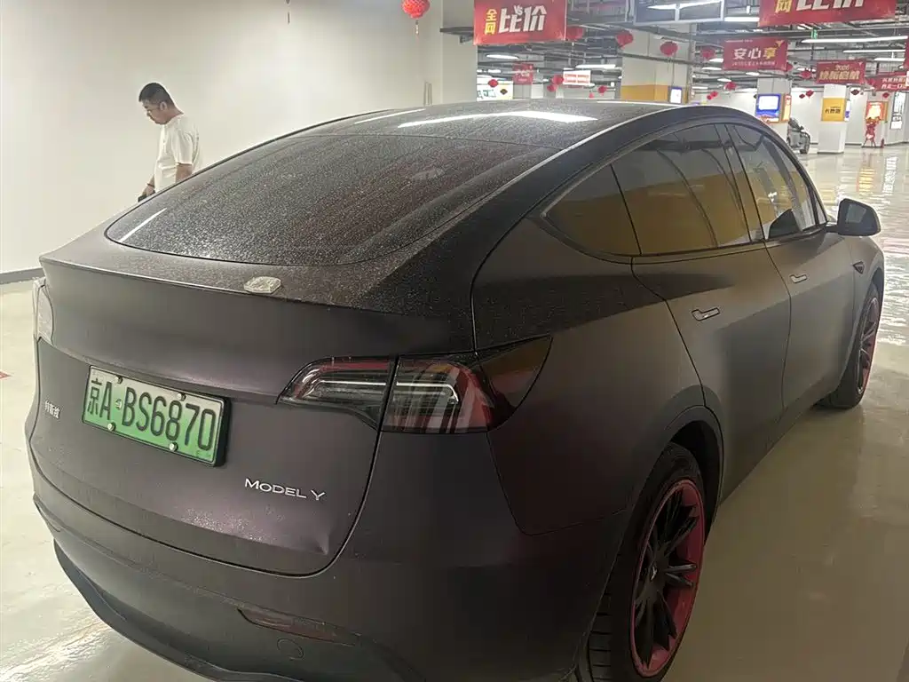 Tesla Model Y 2023
