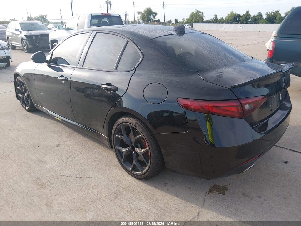 Alfa Romeo Giulia 2021