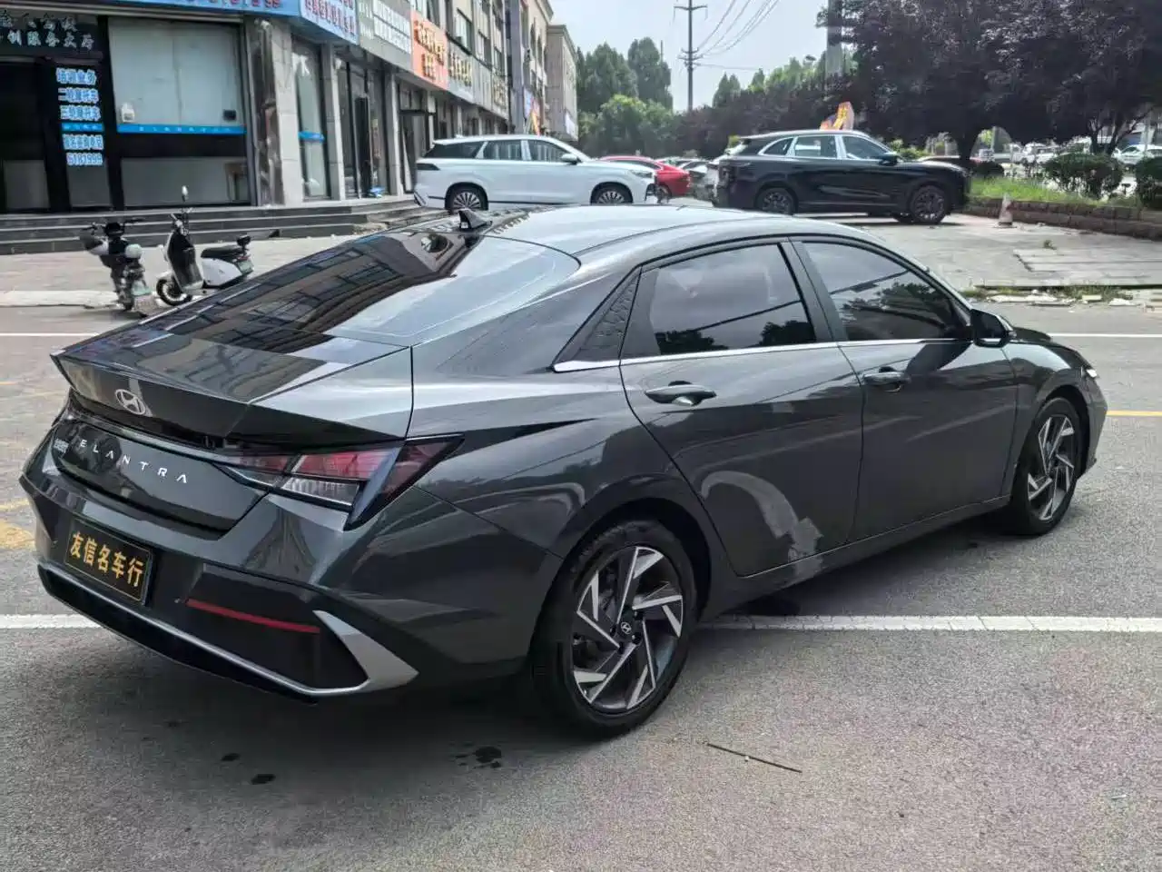 Hyundai Elantra 2025