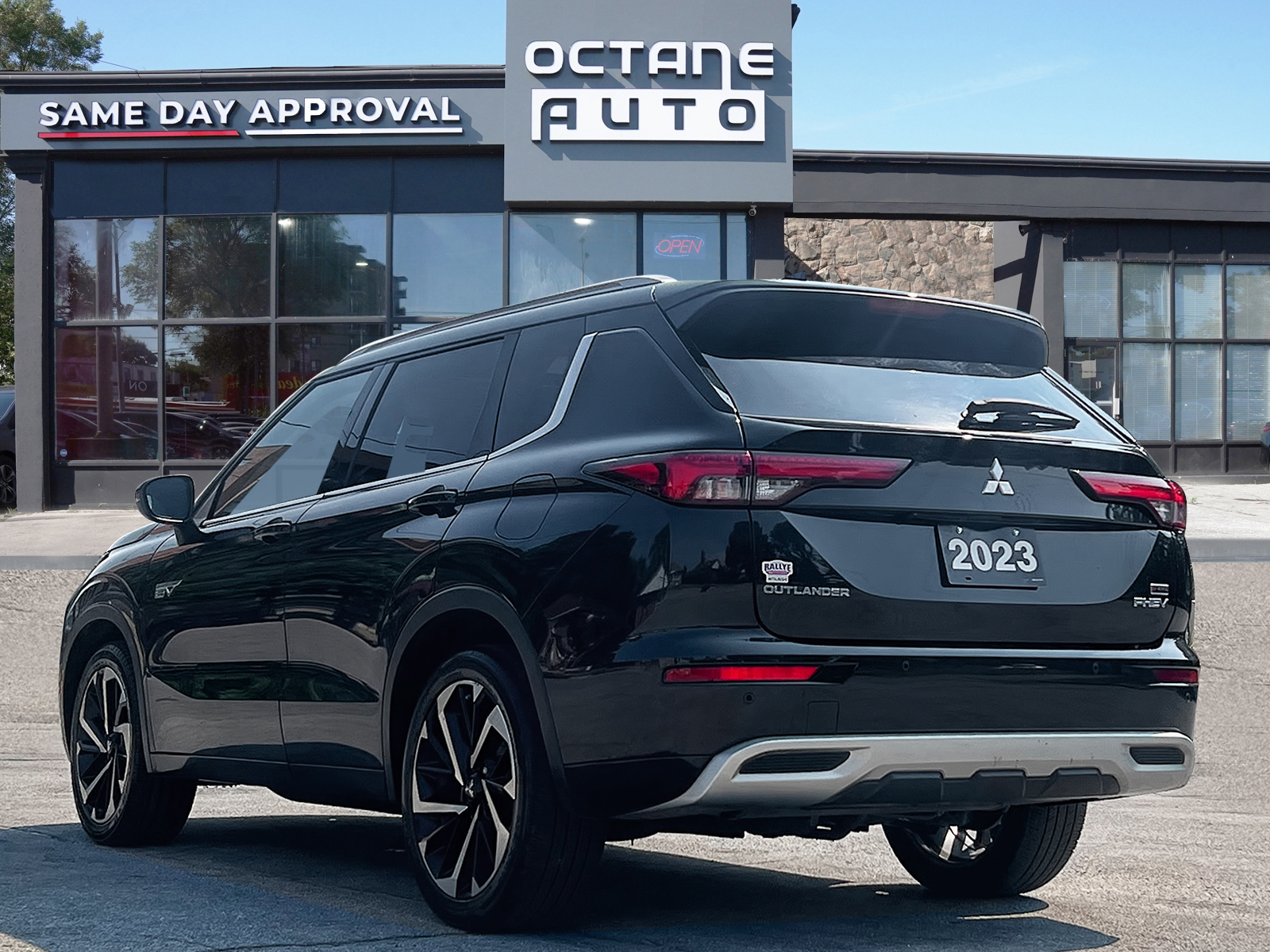 Mitsubishi Outlander 2023
