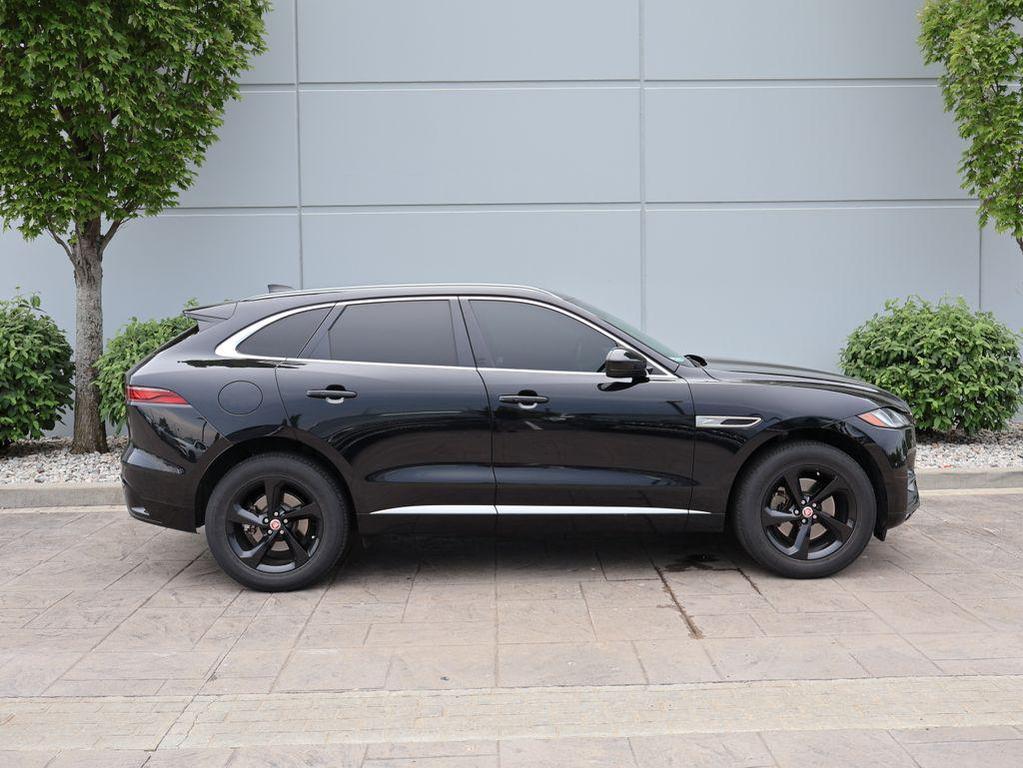 Jaguar F-Pace 2023