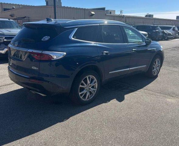 Buick Enclave 2023
