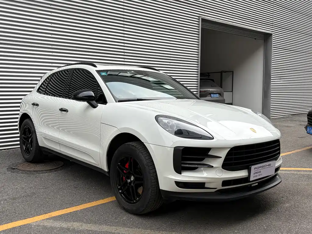 Porsche Macan 2021