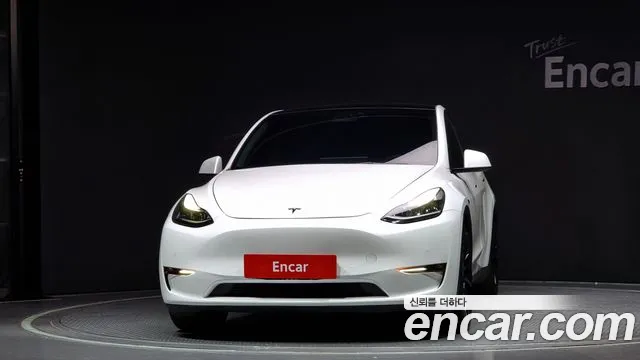 Tesla Model Y 2022