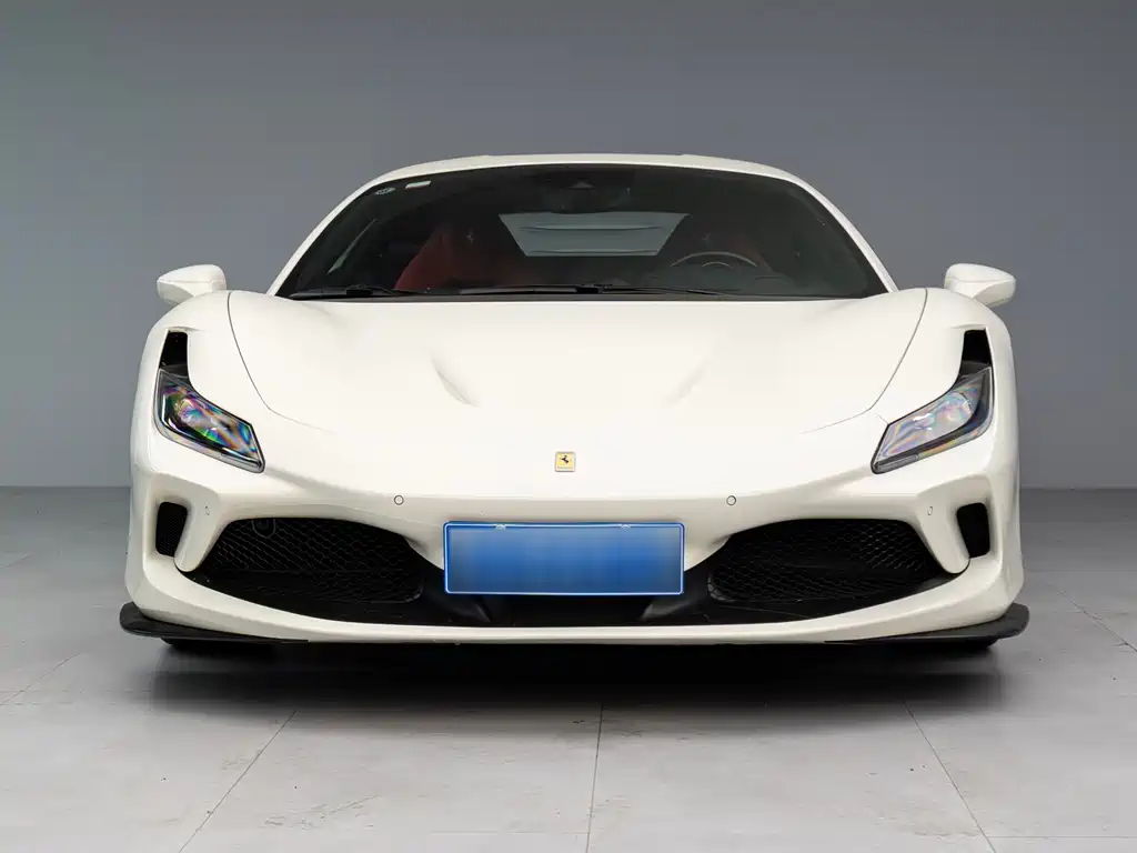 Ferrari F8 2023