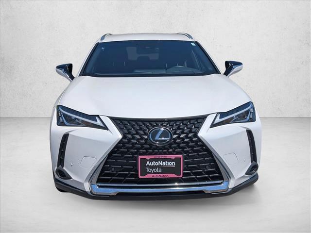 Lexus UX 2022
