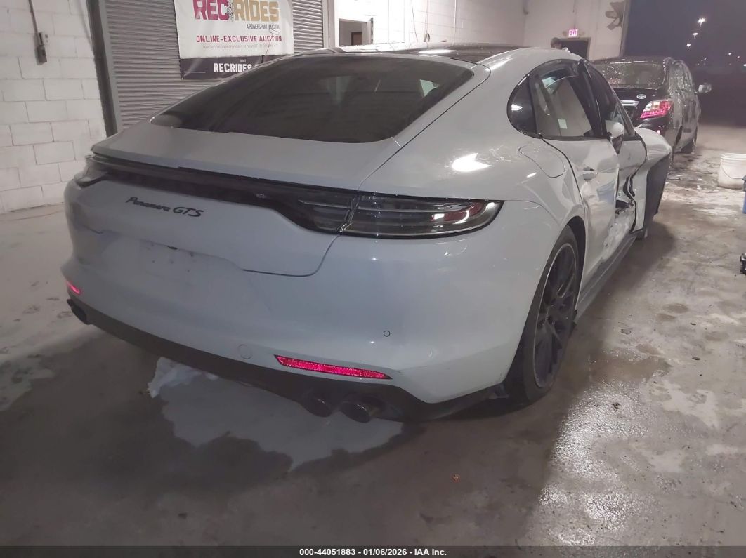 Porsche Panamera 2021