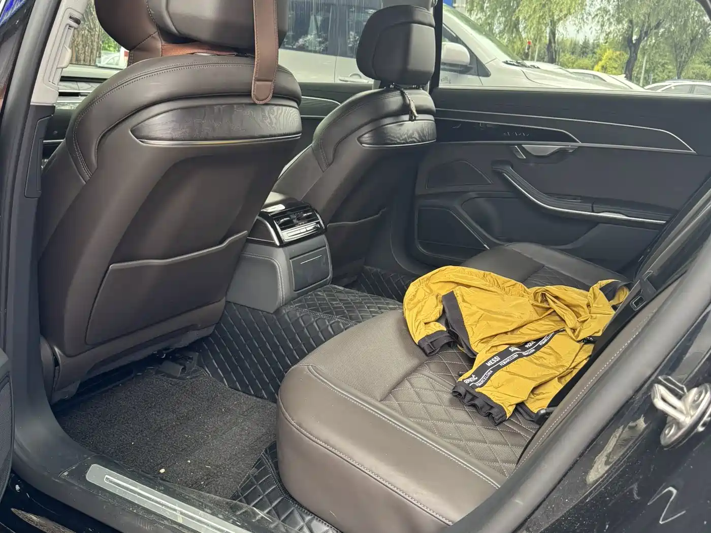 Audi A8 2024