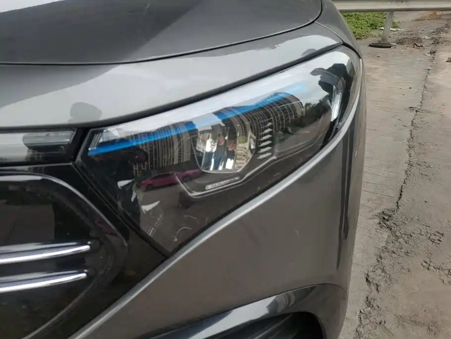 Mercedes-Benz EQB 2021