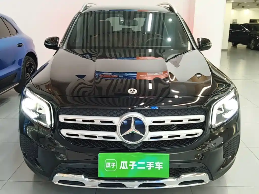 Mercedes-Benz GLB 2021