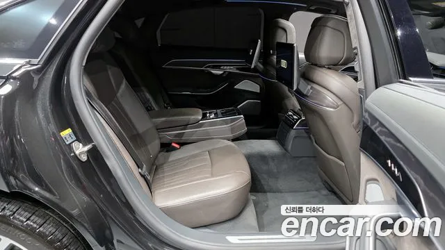 Audi A8 2021