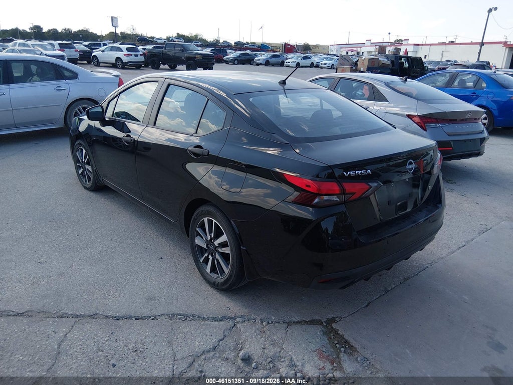 Nissan Versa 2024