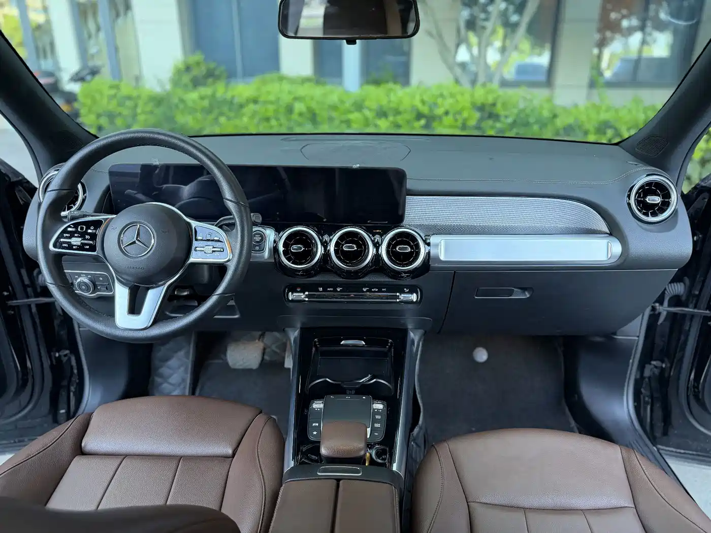 Mercedes-Benz GLB 2023