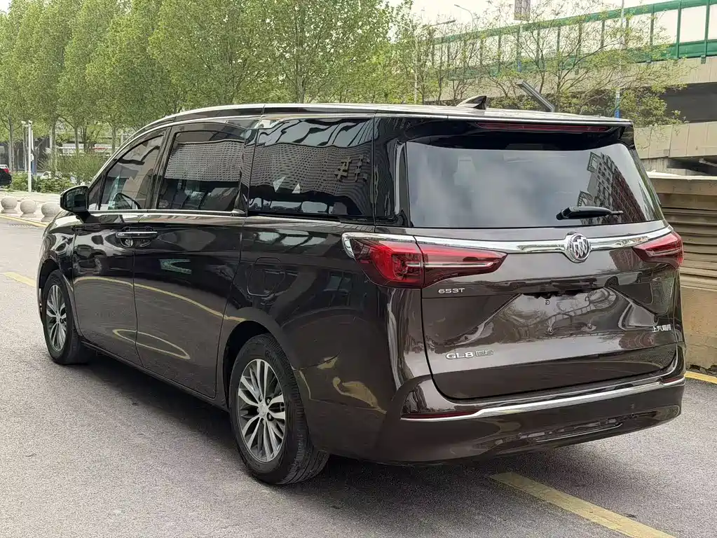 Buick GL8 2021
