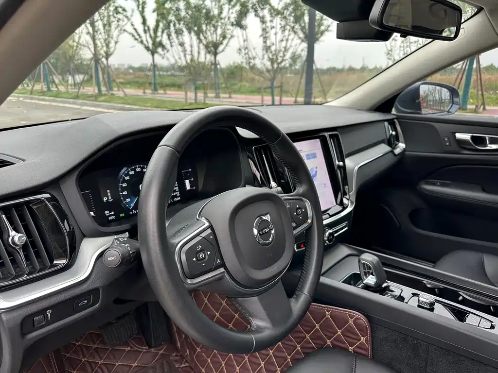 Volvo S60 2021