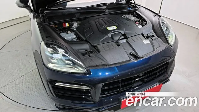 Porsche Cayenne 2021