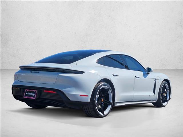 Porsche Taycan 2021