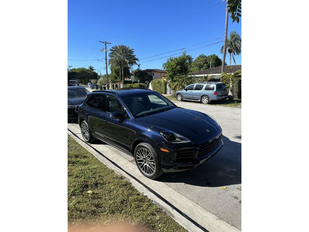 Porsche Cayenne 2023
