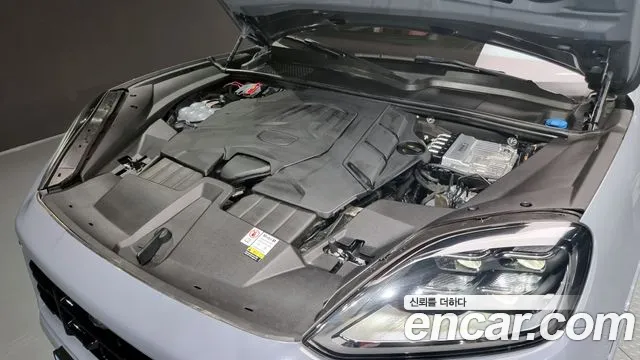 Porsche Cayenne 2023