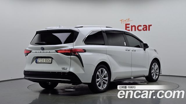 Toyota Sienna 2023